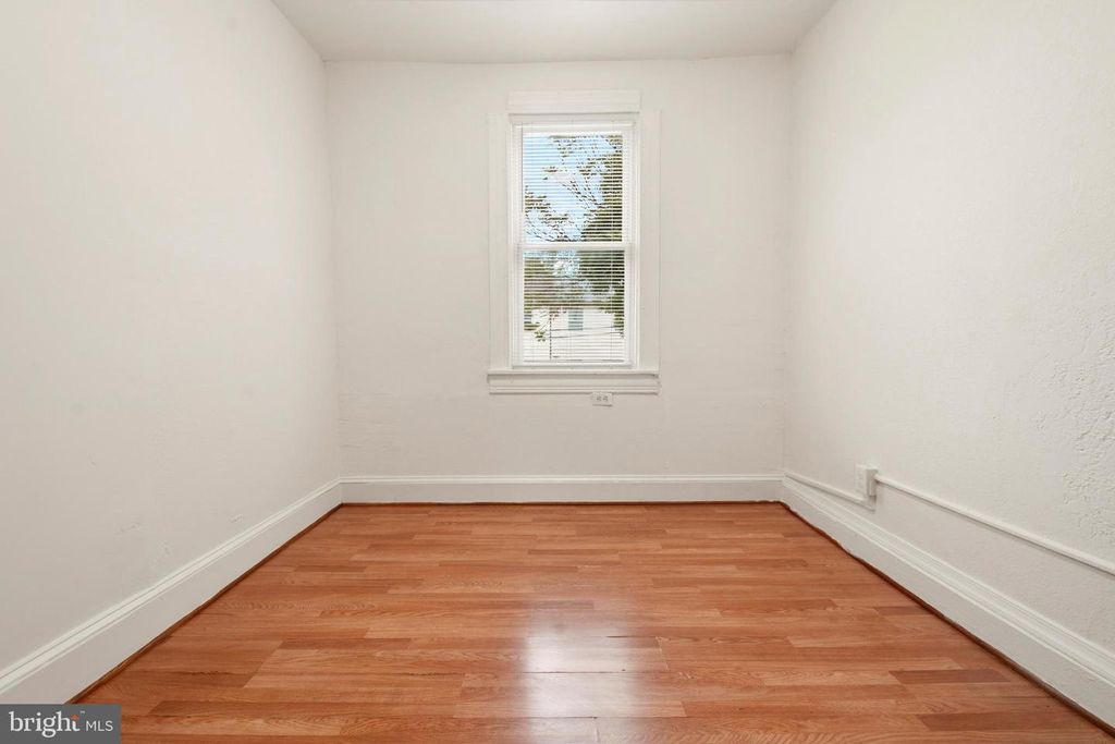 Image 19 of property listing at 2008 DIVISION ST, Baltimore, MD 21217