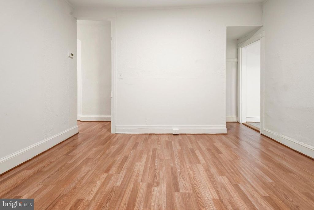 Image 4 of property listing at 2008 DIVISION ST, Baltimore, MD 21217