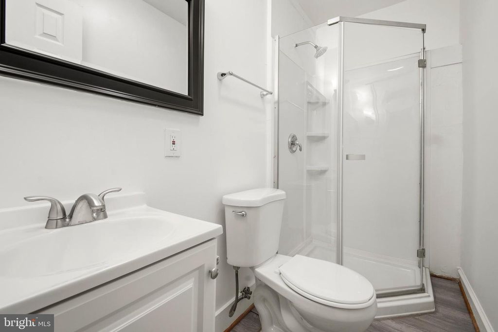 Image 8 of property listing at 2008 DIVISION ST, Baltimore, MD 21217