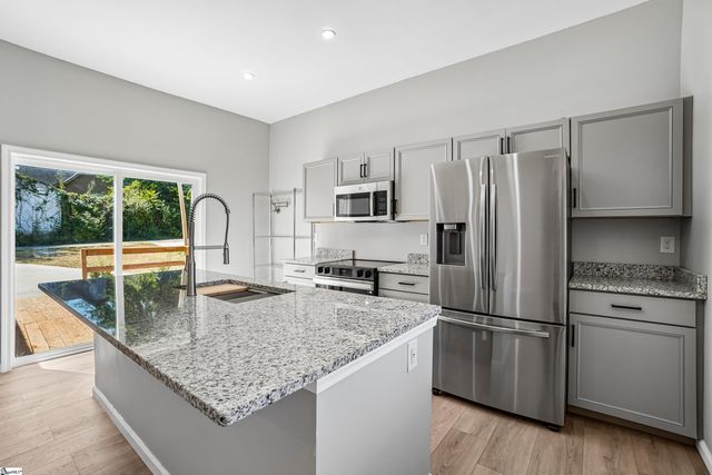35 Henry Street, Greenville, SC 29605