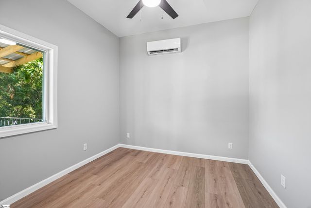 35 Henry Street, Greenville, SC 29605
