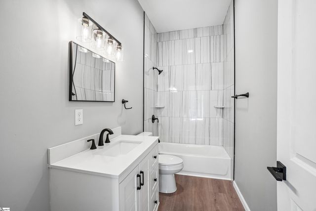 35 Henry Street, Greenville, SC 29605
