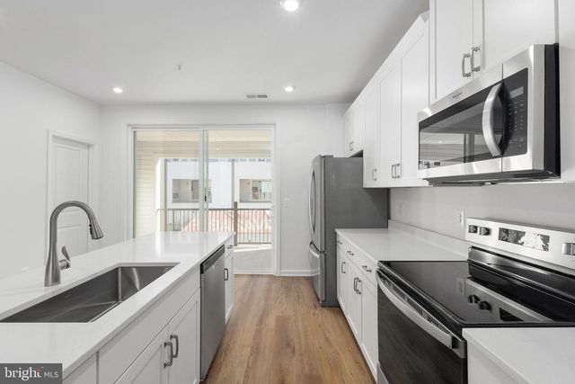 2534 NEABSCO COMMON PL, Woodbridge, VA 22191