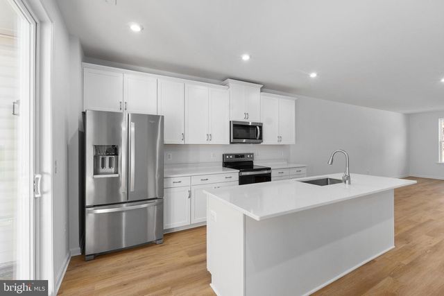 2534 NEABSCO COMMON PL, Woodbridge, VA 22191