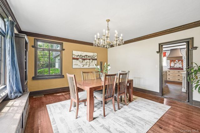 14 Overhill Road, New Rochelle, NY 10804