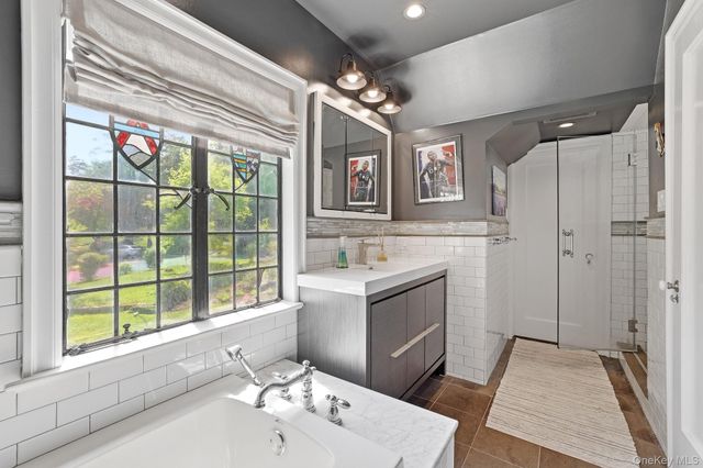 14 Overhill Road, New Rochelle, NY 10804