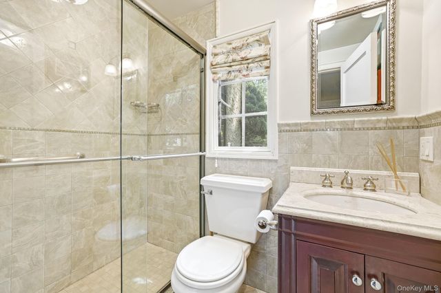 14 Overhill Road, New Rochelle, NY 10804
