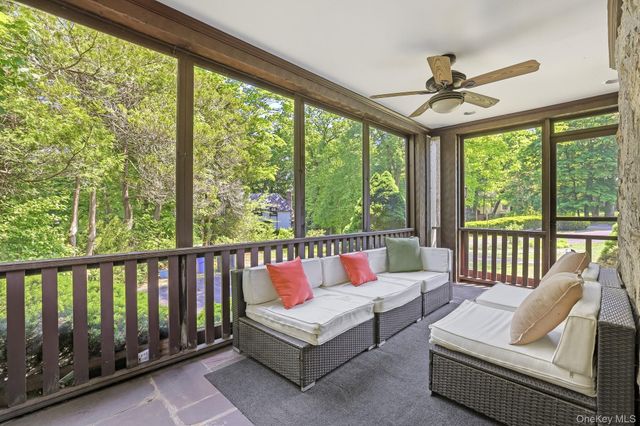 14 Overhill Road, New Rochelle, NY 10804