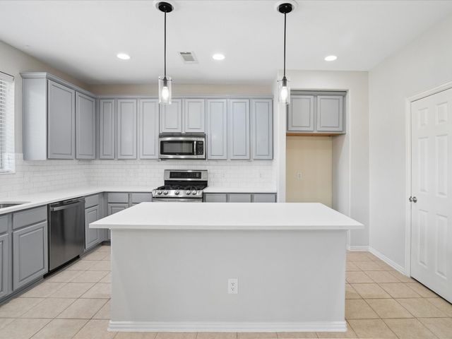 1907 Hidden Fairway Drive, Wylie, TX 75098