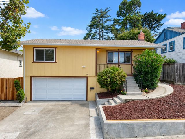 233 Fairmont Ave, Vallejo, CA 94590