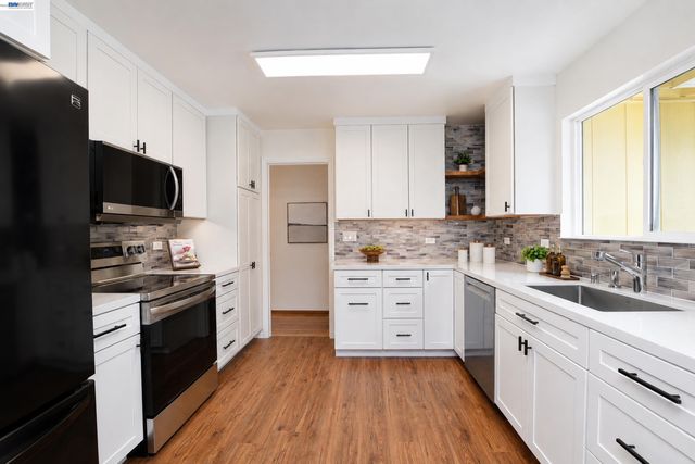 233 Fairmont Ave, Vallejo, CA 94590