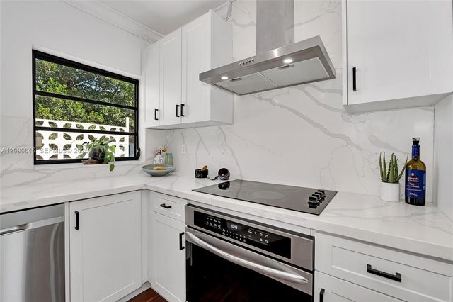 6751 SW 30th Street, Miami, FL 33155