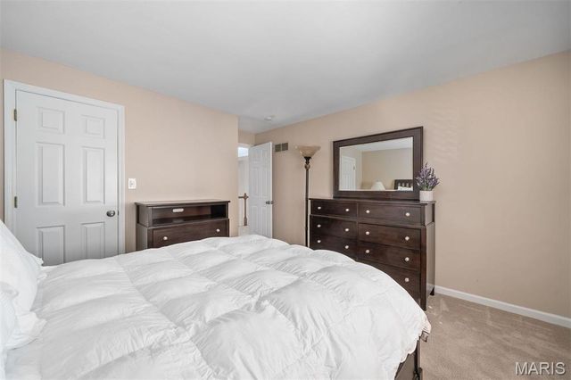 4444 Lindell Boulevard 6, St Louis, MO 63108