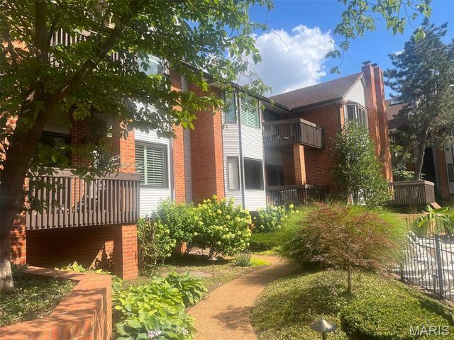 4444 Lindell Boulevard 6, St Louis, MO 63108