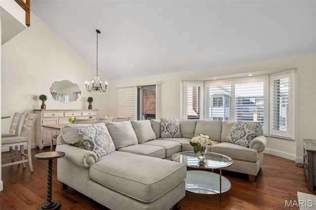 4444 Lindell Boulevard 6, St Louis, MO 63108