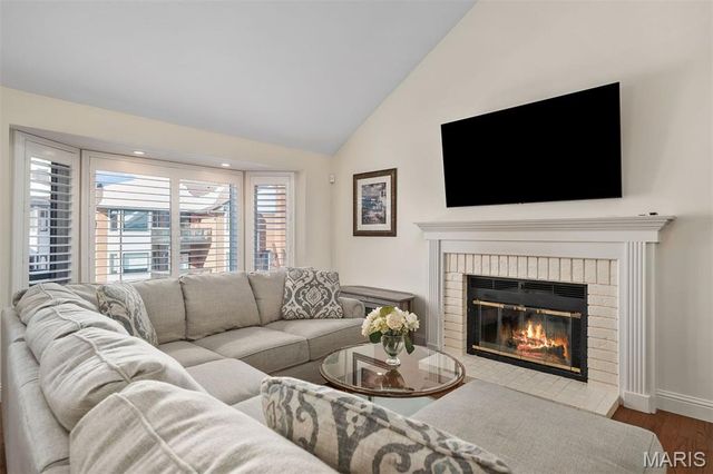 4444 Lindell Boulevard 6, St Louis, MO 63108