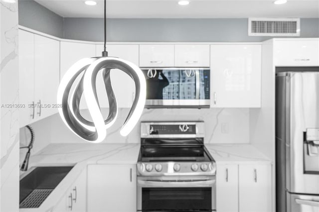 2851 NE 183rd Street 1504E, Aventura, FL 33160