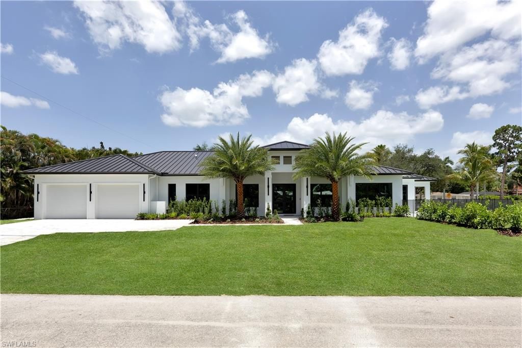2200 11th ST N, NAPLES, FL 34103 — photo 2