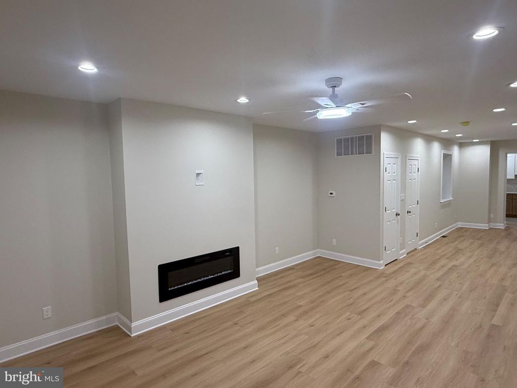 1727 WHARTON ST, PHILADELPHIA, PA 19146 — photo 4