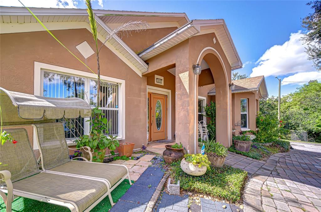 Image 12 of property listing at 3230 N ROME AVENUE, Tampa, FL 33607