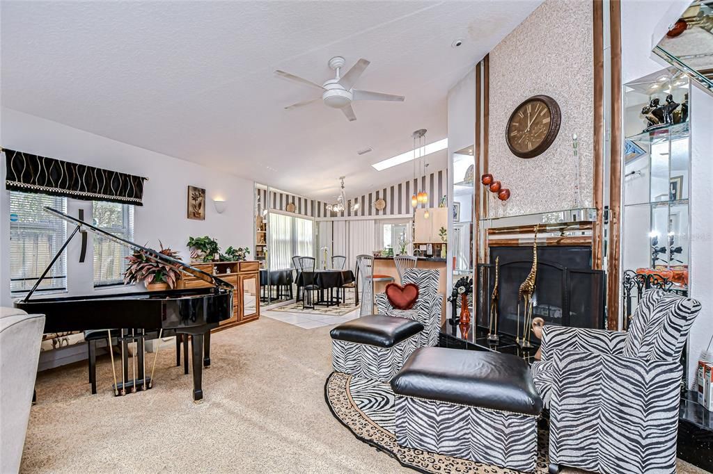Image 21 of property listing at 3230 N ROME AVENUE, Tampa, FL 33607