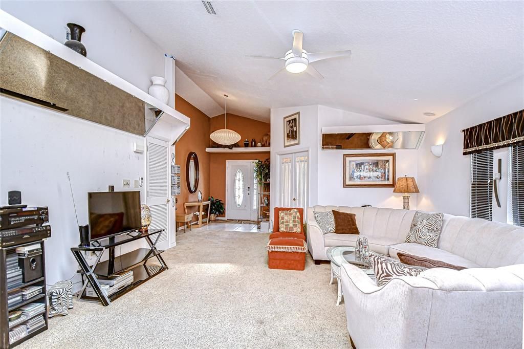 Image 23 of property listing at 3230 N ROME AVENUE, Tampa, FL 33607