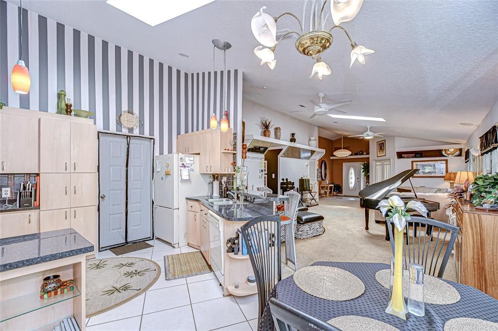 Image 32 of property listing at 3230 N ROME AVENUE, Tampa, FL 33607