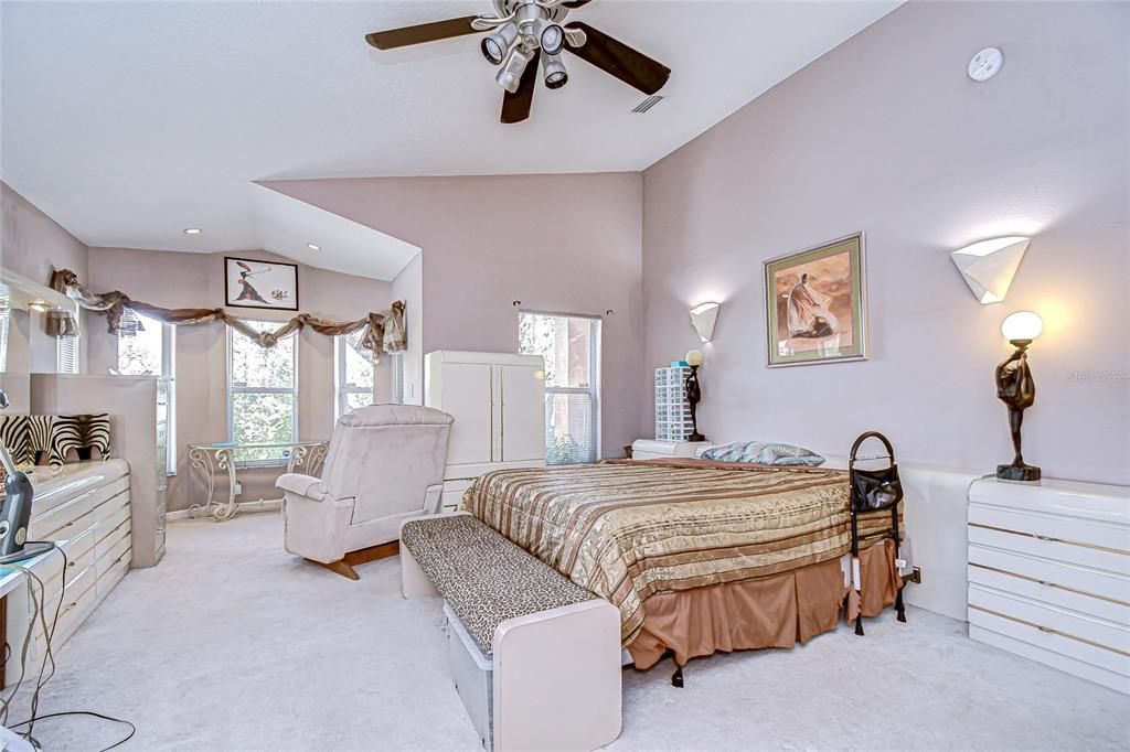 Image 42 of property listing at 3230 N ROME AVENUE, Tampa, FL 33607