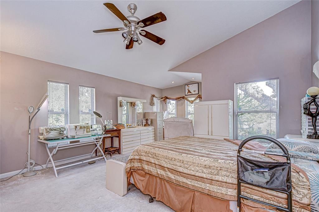 Image 43 of property listing at 3230 N ROME AVENUE, Tampa, FL 33607