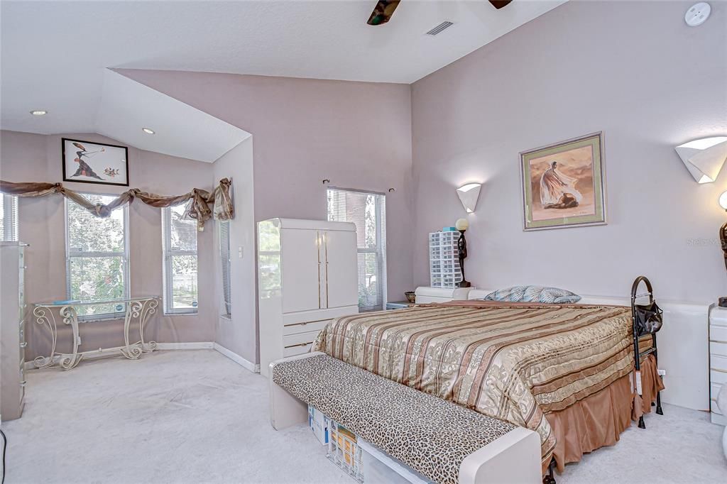 Image 44 of property listing at 3230 N ROME AVENUE, Tampa, FL 33607