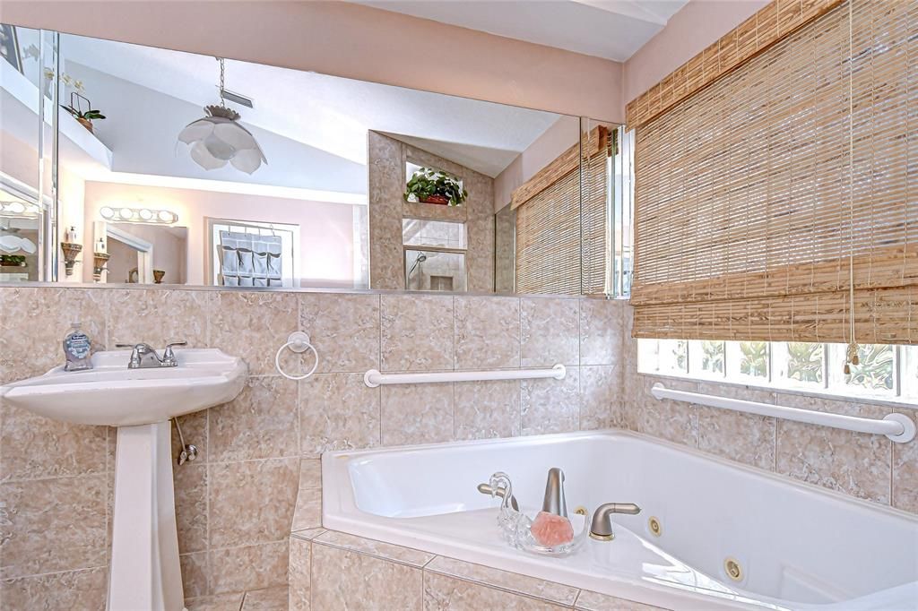 Image 53 of property listing at 3230 N ROME AVENUE, Tampa, FL 33607