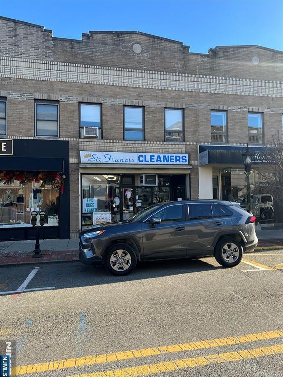 133 Westwood Avenue B, Westwood, NJ 07675