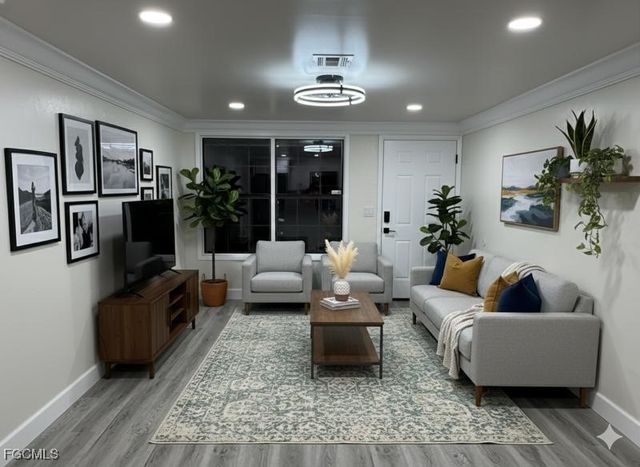 5219 Treetops DR I, Naples, FL 34113