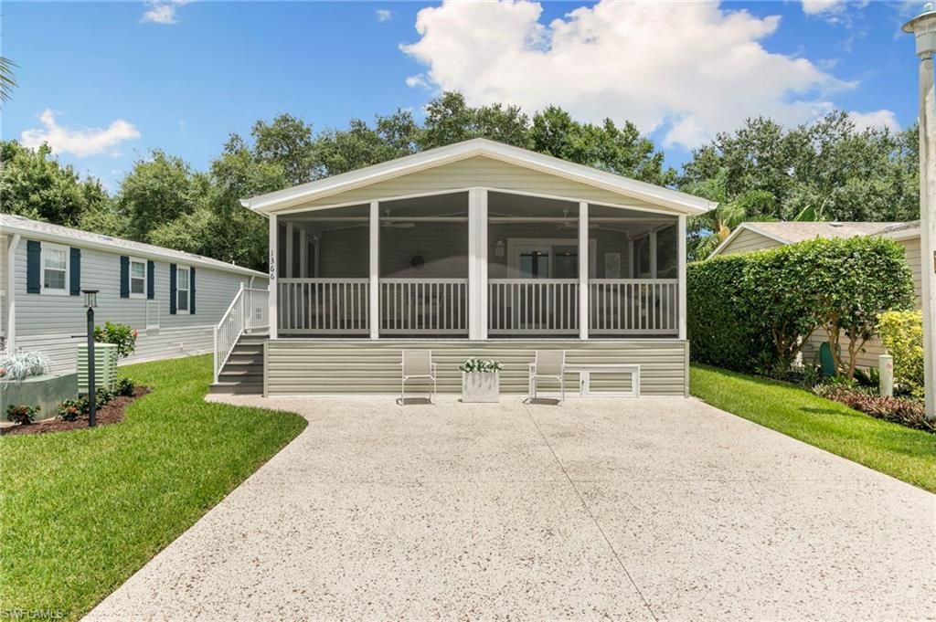 1366 Diamond Lake CIR, NAPLES, FL 34114 — exterior
