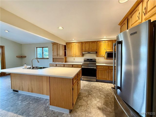 2732 Galloway Road, Batavia, NY 14020