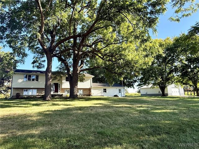 2732 Galloway Road, Batavia, NY 14020