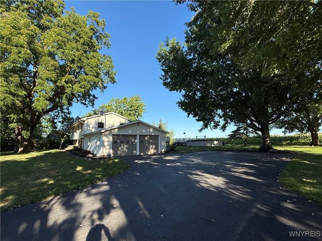 2732 Galloway Road, Batavia, NY 14020