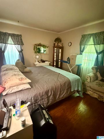 129 10TH STREET S, Bessemer, AL 35020