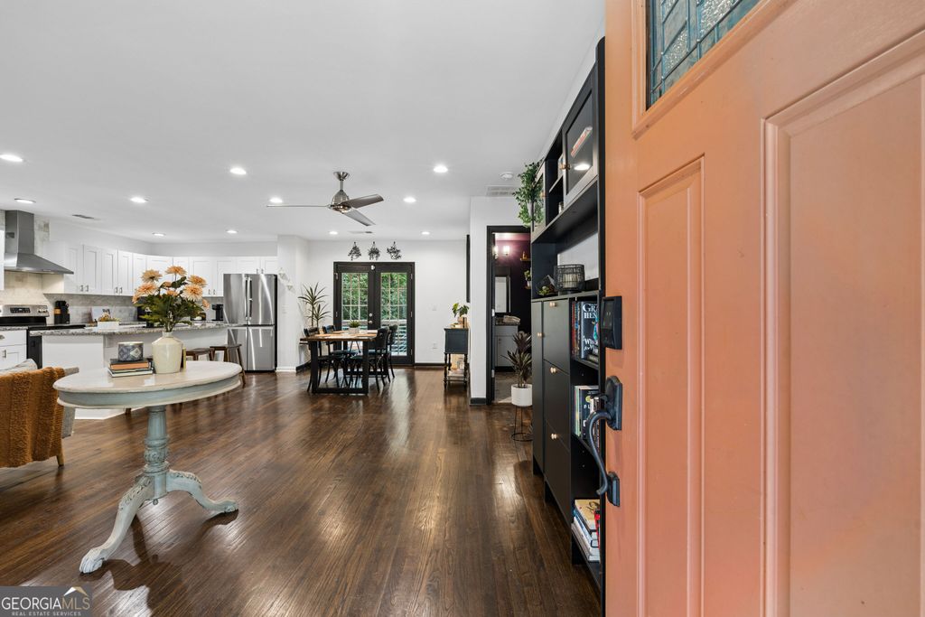 2127 Garden Circle, Decatur, GA 30032 — exterior