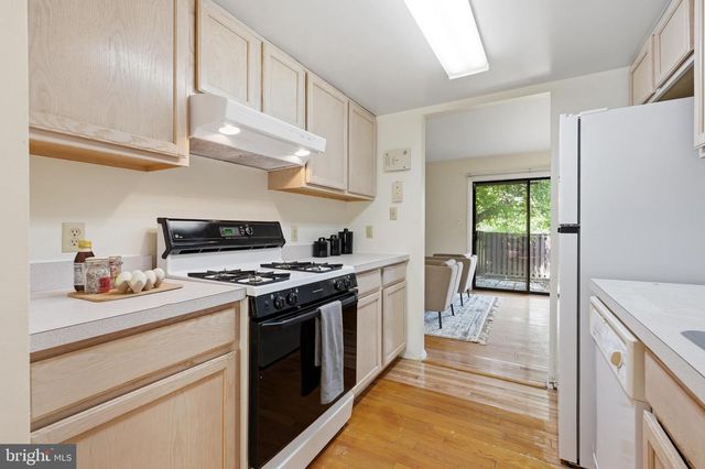 2020 CAMBRIDGE DR, Crofton, MD 21114