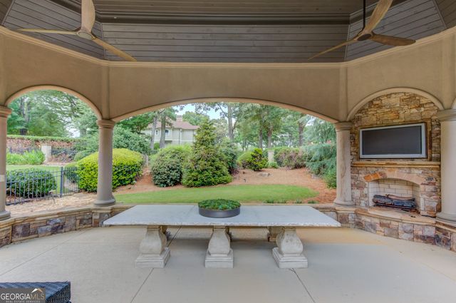 1905 Kathy Whitworth Drive, Braselton, GA 30517