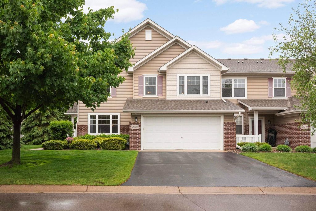 20338 Kensfield Trail 1606, Lakeville, MN 55044