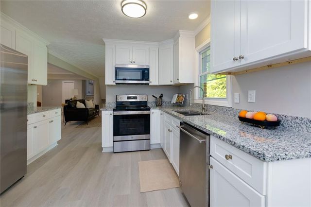 5130 Happy Hollow Road, Atlanta, GA 30360