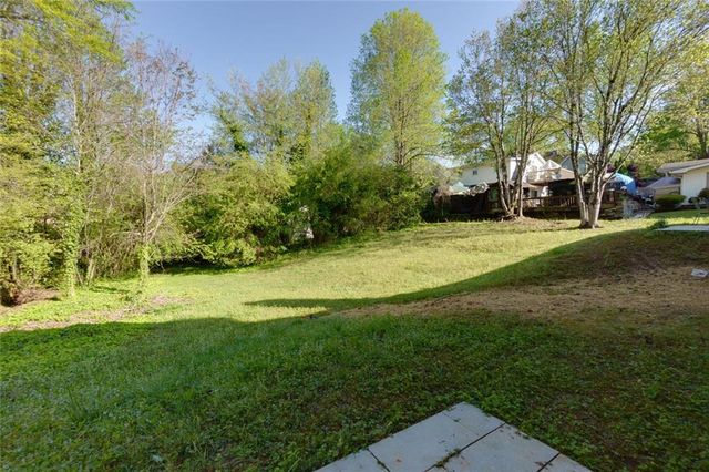 5130 Happy Hollow Road, Atlanta, GA 30360