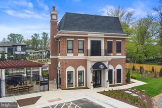 7049 LIBERTY LN, Mclean, VA 22101