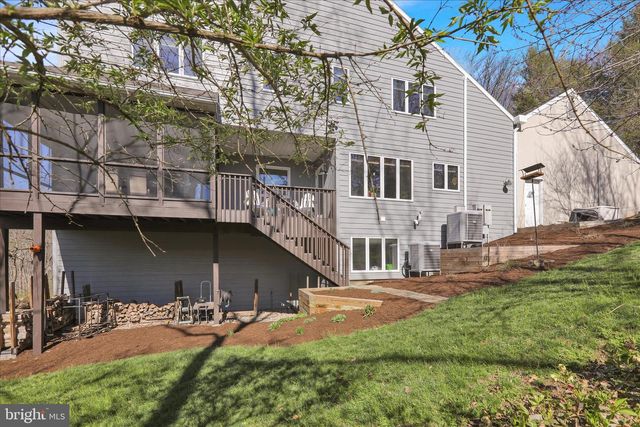 241 BLOSSOM CT, Bernville, PA 19506