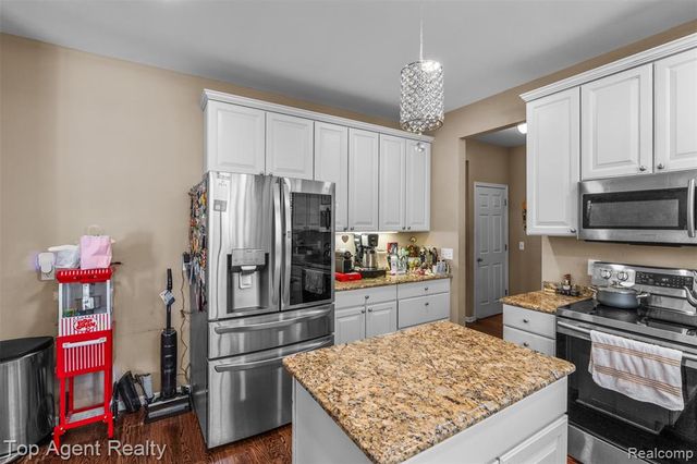 44258 Constellation Drive, Sterling Heights, MI 48314