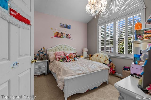 44258 Constellation Drive, Sterling Heights, MI 48314