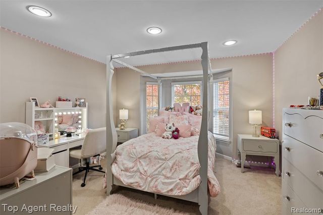 44258 Constellation Drive, Sterling Heights, MI 48314