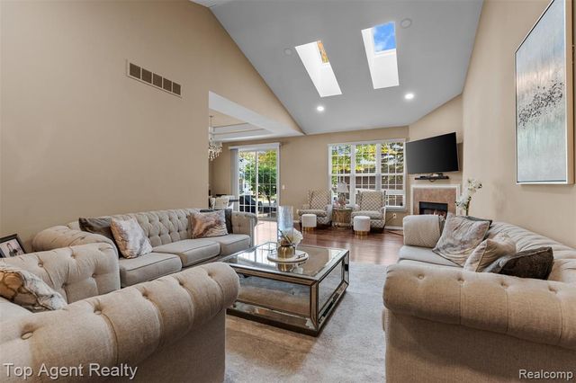 44258 Constellation Drive, Sterling Heights, MI 48314